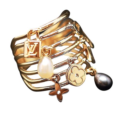 bague louis vuitton v
